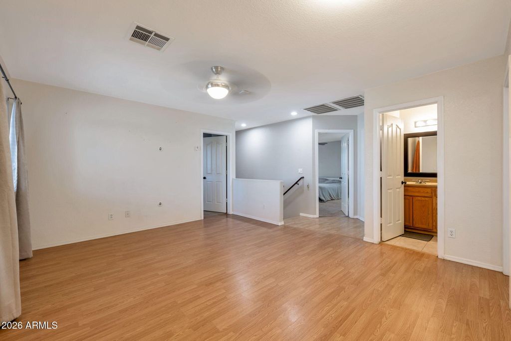 Image 26 of property listing at 18160 N 89TH Lane, Peoria, AZ 85382