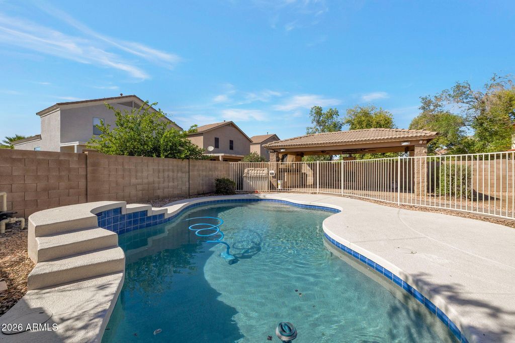 Image 32 of property listing at 18160 N 89TH Lane, Peoria, AZ 85382