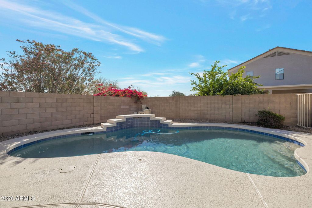 Image 34 of property listing at 18160 N 89TH Lane, Peoria, AZ 85382