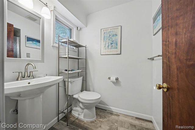 922 Eastover Drive, Bloomfield Hills, MI 48304