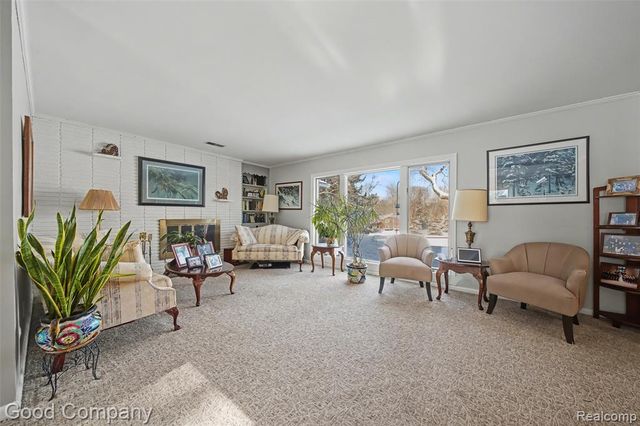 922 Eastover Drive, Bloomfield Hills, MI 48304