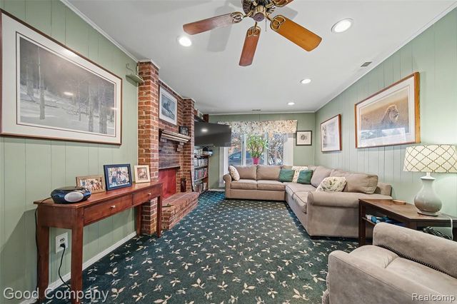 922 Eastover Drive, Bloomfield Hills, MI 48304