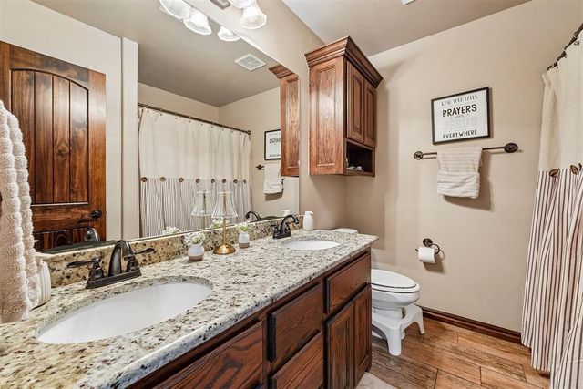 1898 Doc Bar Avenue, Blanchard, OK 73010