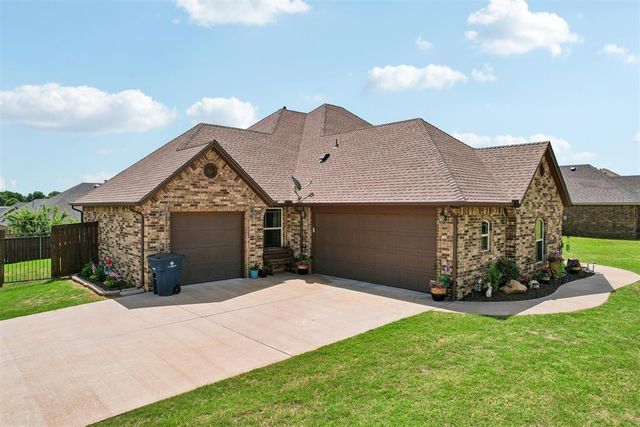 1898 Doc Bar Avenue, Blanchard, OK 73010