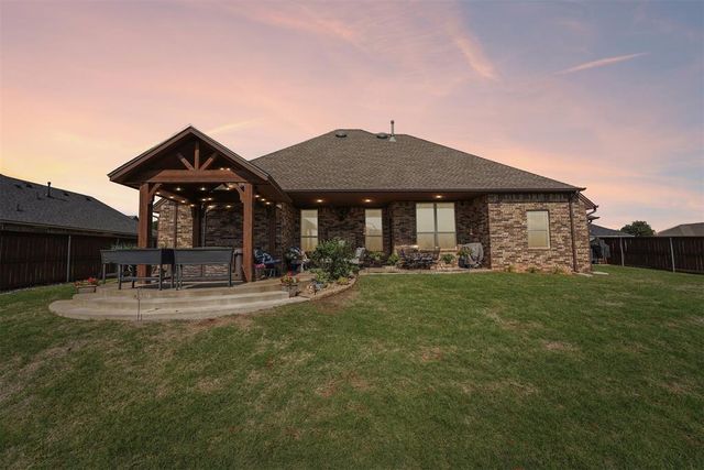 1898 Doc Bar Avenue, Blanchard, OK 73010