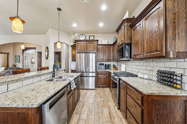 1898 Doc Bar Avenue, Blanchard, OK 73010