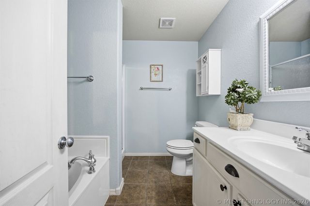 11089 N 115th East Avenue, Owasso, OK 74055