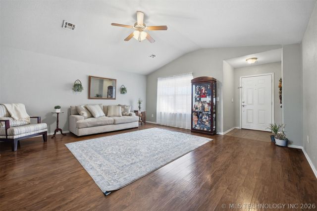 11089 N 115th East Avenue, Owasso, OK 74055