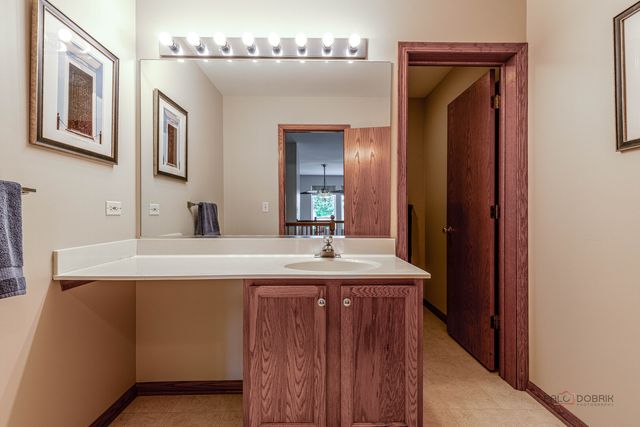 270 W Winding Trail Circle, Round Lake, IL 60073