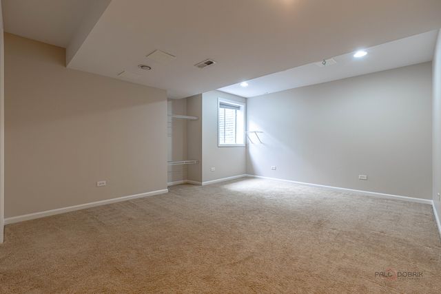 270 W Winding Trail Circle, Round Lake, IL 60073