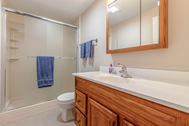 270 W Winding Trail Circle, Round Lake, IL 60073