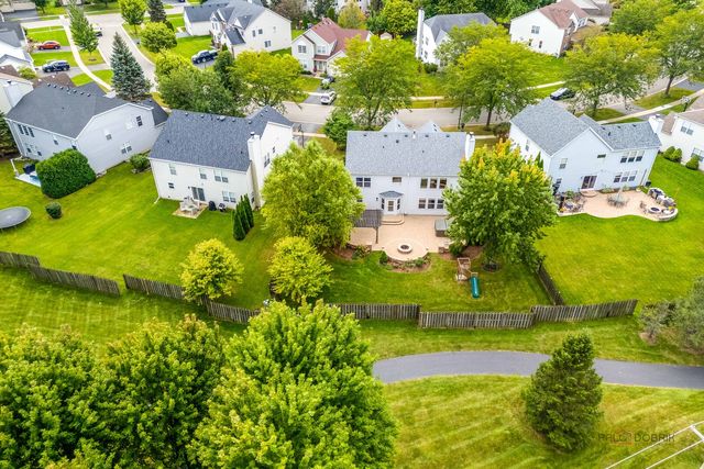 270 W Winding Trail Circle, Round Lake, IL 60073