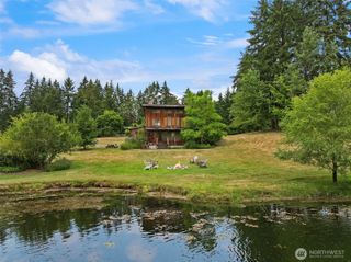 7035 High School Road NE, Bainbridge Island, WA 98110
