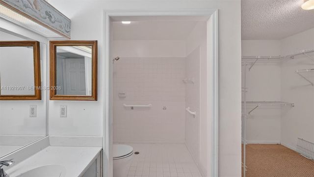 2540 Calamondin Cir, Coconut Creek, FL 33063