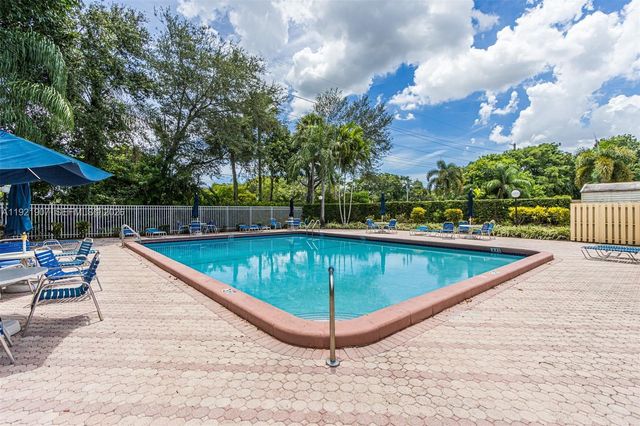 2540 Calamondin Cir, Coconut Creek, FL 33063