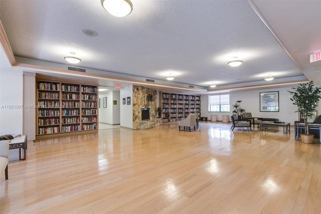 2540 Calamondin Cir, Coconut Creek, FL 33063