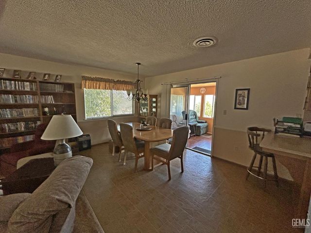 6117 Quail Drive, Lake Isabella, CA 93240