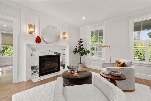 45 Longmeadow Rd, Wellesley, MA 02482