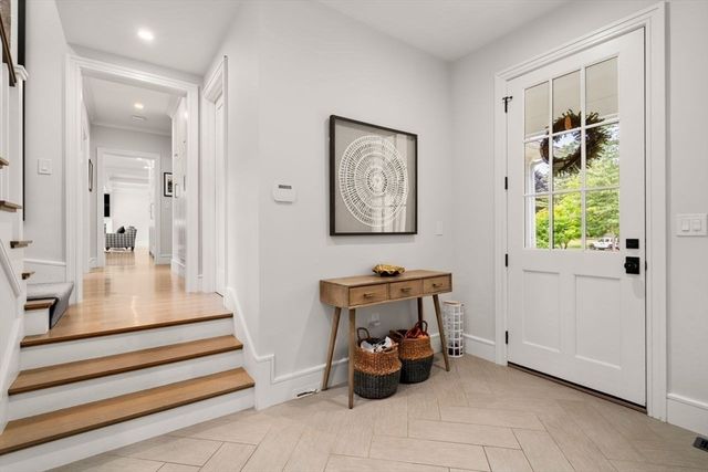 45 Longmeadow Rd, Wellesley, MA 02482
