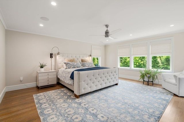 45 Longmeadow Rd, Wellesley, MA 02482