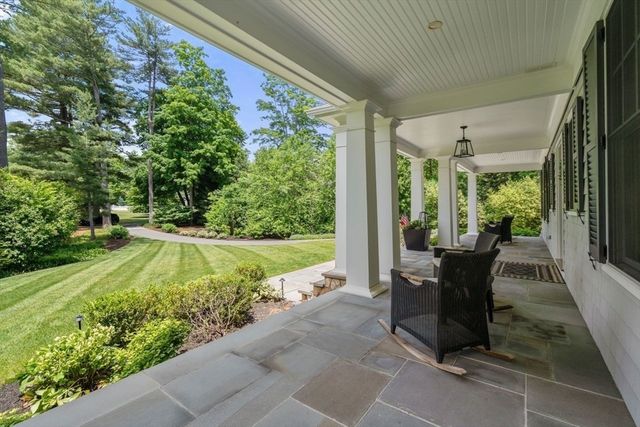 45 Longmeadow Rd, Wellesley, MA 02482