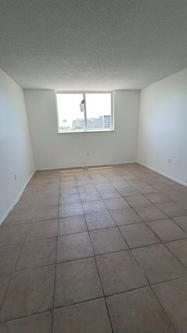12500 NE 15th Avenue 516, North Miami, FL 33161