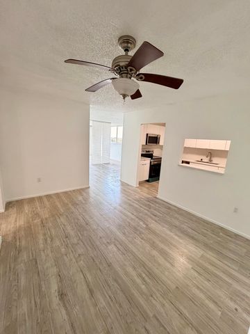 12500 NE 15th Avenue 516, North Miami, FL 33161