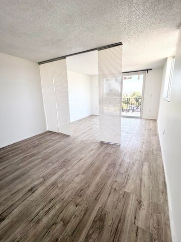 12500 NE 15th Avenue 516, North Miami, FL 33161