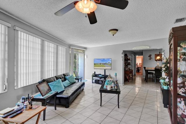 9516 NW 80th Court, Tamarac, FL 33321