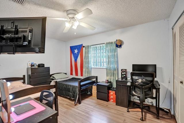 9516 NW 80th Court, Tamarac, FL 33321