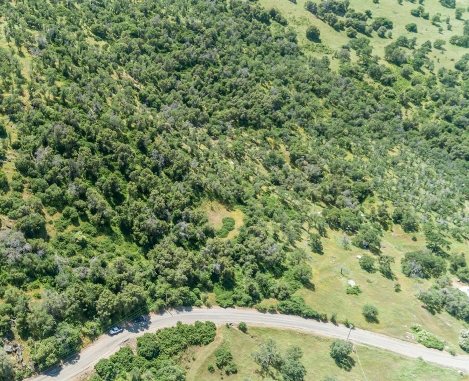 527 Squaw Valley, Yokuts Valley, CA 93675