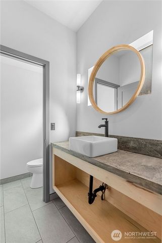 544 N Colorado Avenue, East Wenatchee, WA 98802