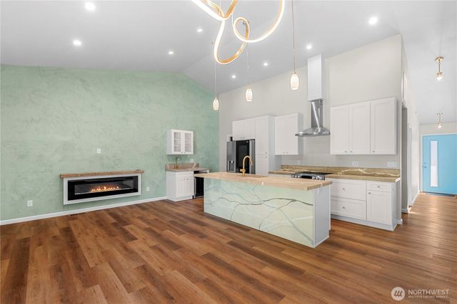 544 N Colorado Avenue, East Wenatchee, WA 98802