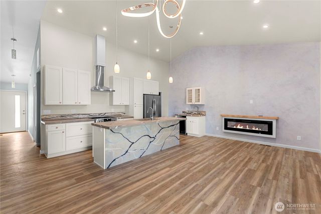 544 N Colorado Avenue, East Wenatchee, WA 98802