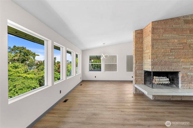 544 N Colorado Avenue, East Wenatchee, WA 98802