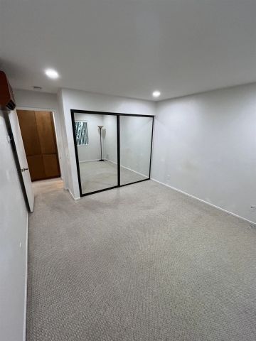 6350 Genesee Ave 204, San Diego, CA 92122