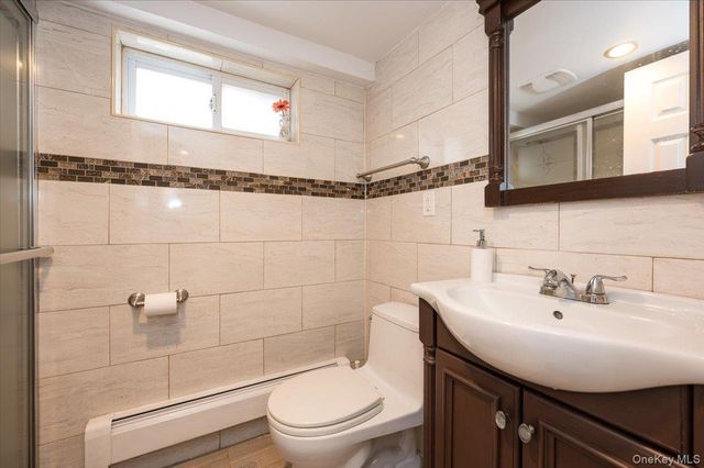 24611 61st Avenue, Little Neck, NY 11362