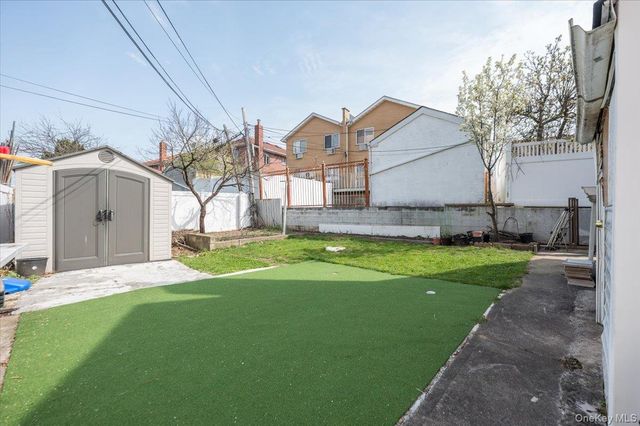 24611 61st Avenue, Little Neck, NY 11362