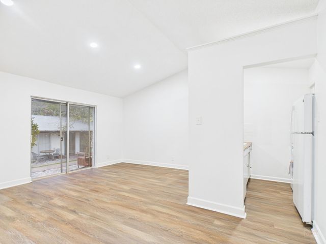 1303 Hollow Creek DR 2, Austin, TX 78704