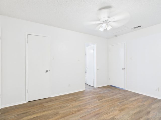 1303 Hollow Creek DR 2, Austin, TX 78704