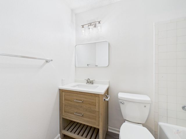 1303 Hollow Creek DR 2, Austin, TX 78704