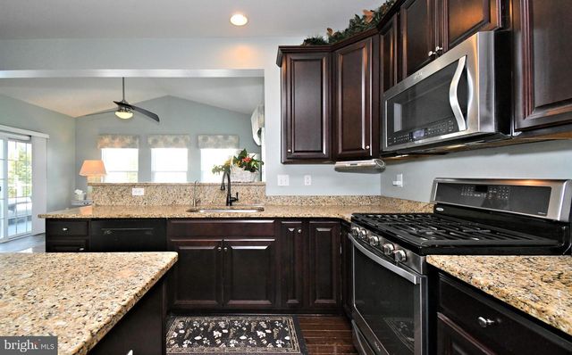 85 WINDOVER DR, Gilbertsville, PA 19525