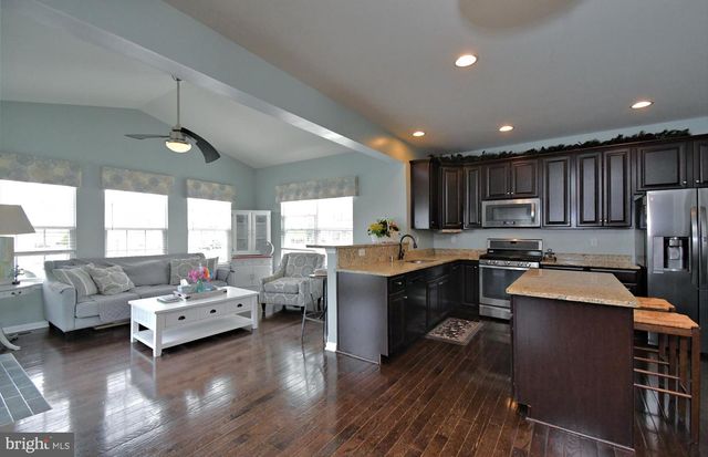 85 WINDOVER DR, Gilbertsville, PA 19525