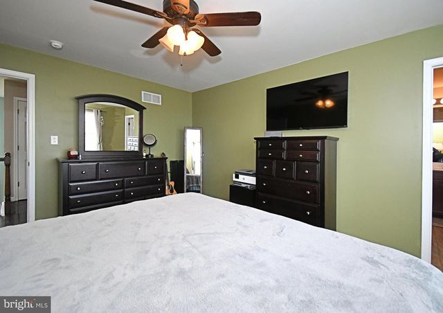 85 WINDOVER DR, Gilbertsville, PA 19525