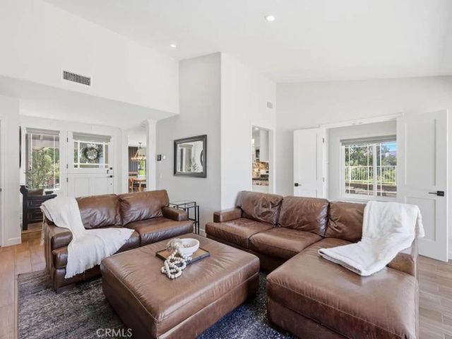 21711 Bogarra, Mission Viejo, CA 92692