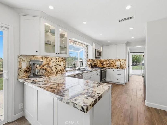 21711 Bogarra, Mission Viejo, CA 92692