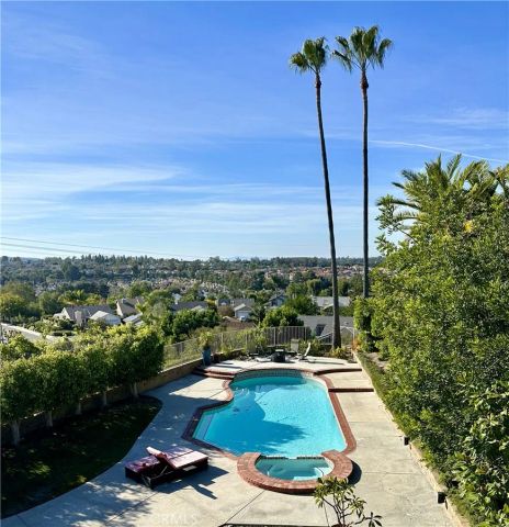 21711 Bogarra, Mission Viejo, CA 92692