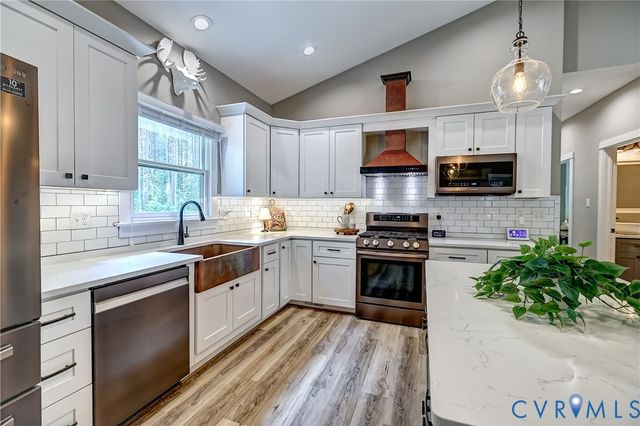 2253 Chapel Hill Rd, Goochland, VA 23063