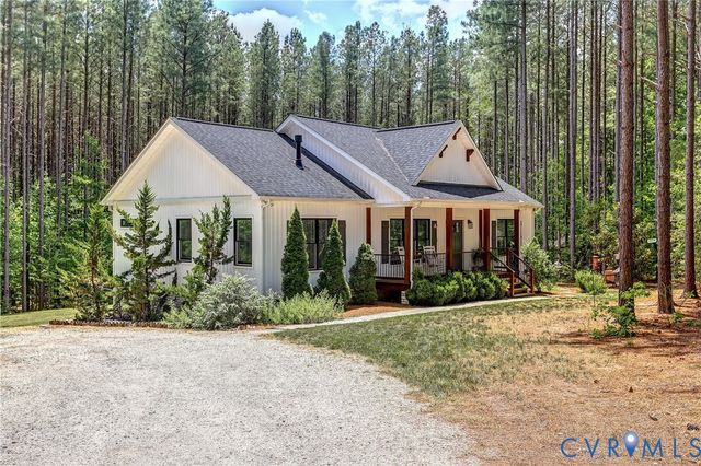 2253 Chapel Hill Rd, Goochland, VA 23063