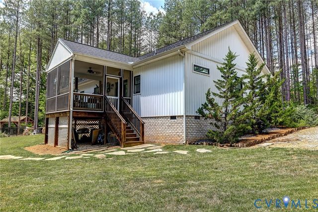 2253 Chapel Hill Rd, Goochland, VA 23063
